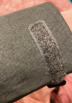 ユニクロでブロックテックパーカーを買ったんですが、撥水機能とかポケットがいいね